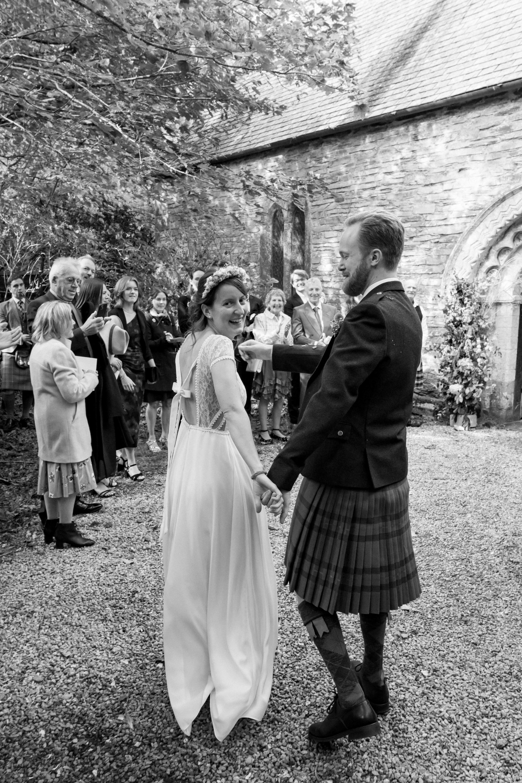 PLace Estate Church Wedding confetti